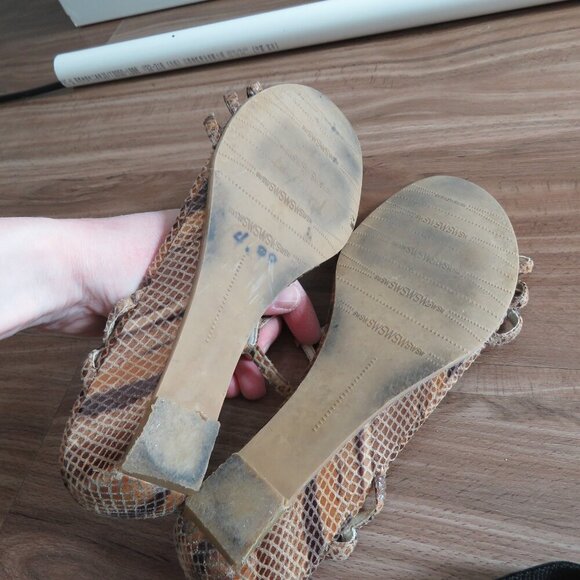 STUART WEITZMAN Leather Snakeskin Strappy Low Wedge Sandals Quiet Luxury US 8 - Picture 13 of 15